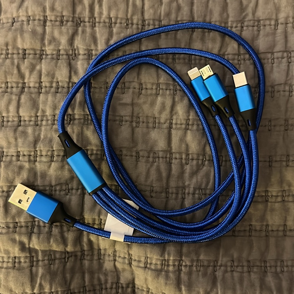 🎁 3-in-1 Multi Charging Cable, NWT - Picture 8 of 12